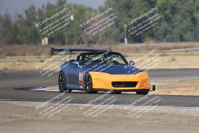 media/Sep-20-2025-Extreme Speed (Sat) [[1fcc23683c]]/Blue (Low Intermediate)/Session 1 (Sunset)/
